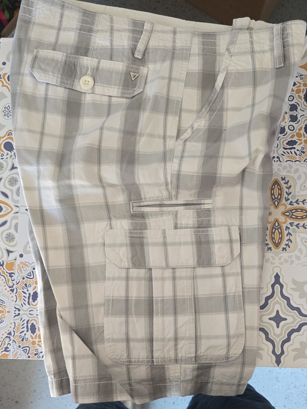 Guess Men's White and Light Gray Plaid Cargo Pants